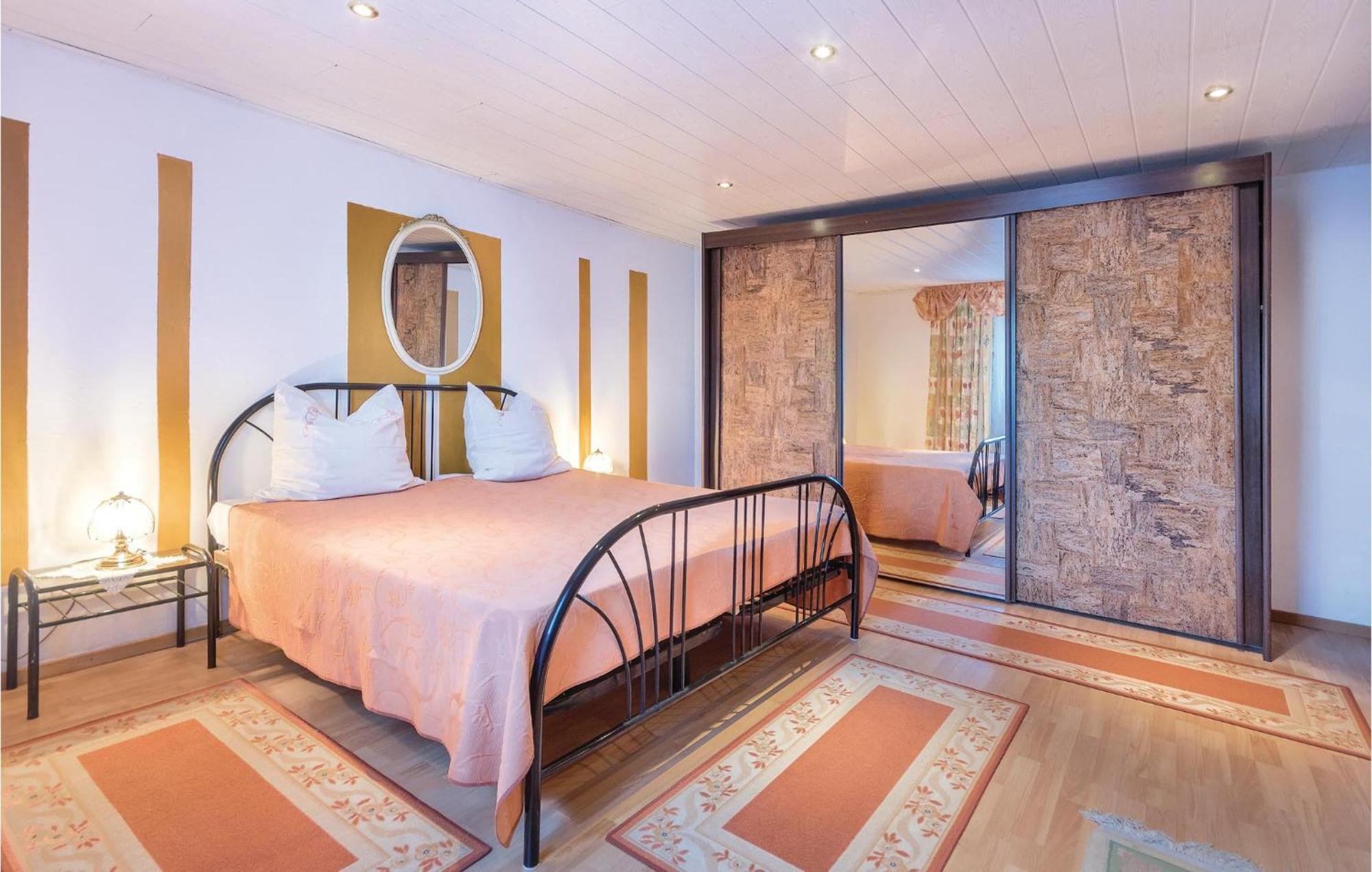 3 Bedroom Awesome Apartment In Pavicini Esterno foto