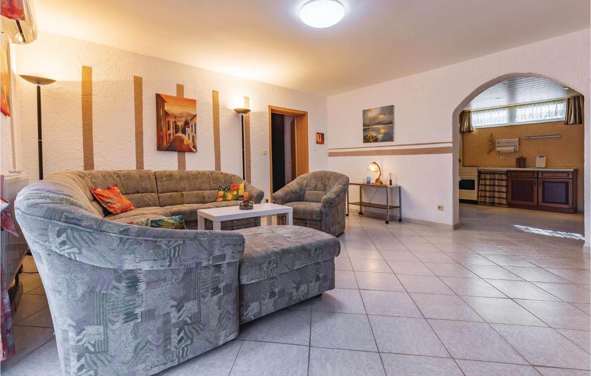 3 Bedroom Awesome Apartment In Pavicini Esterno foto