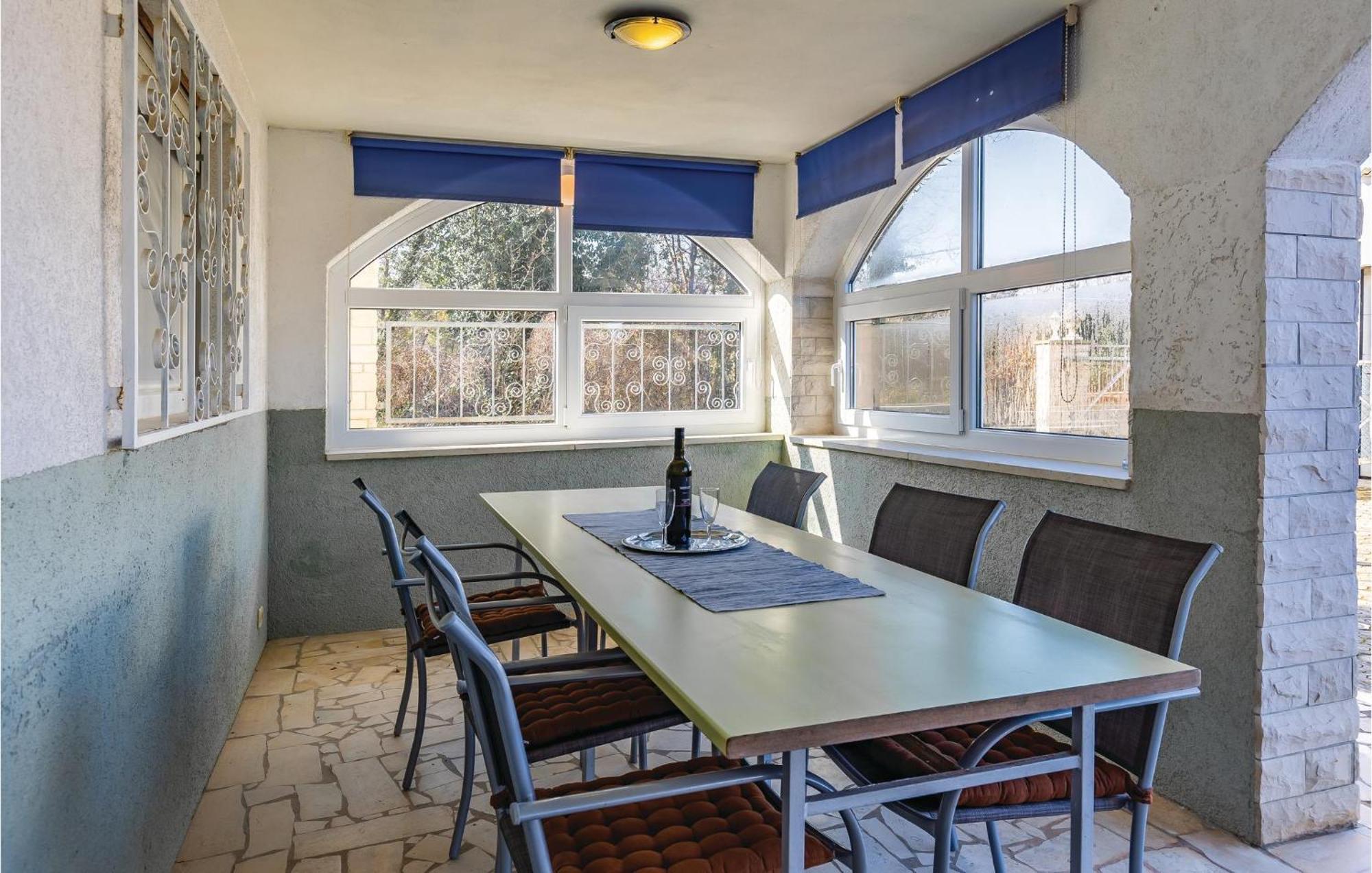 3 Bedroom Awesome Apartment In Pavicini Esterno foto